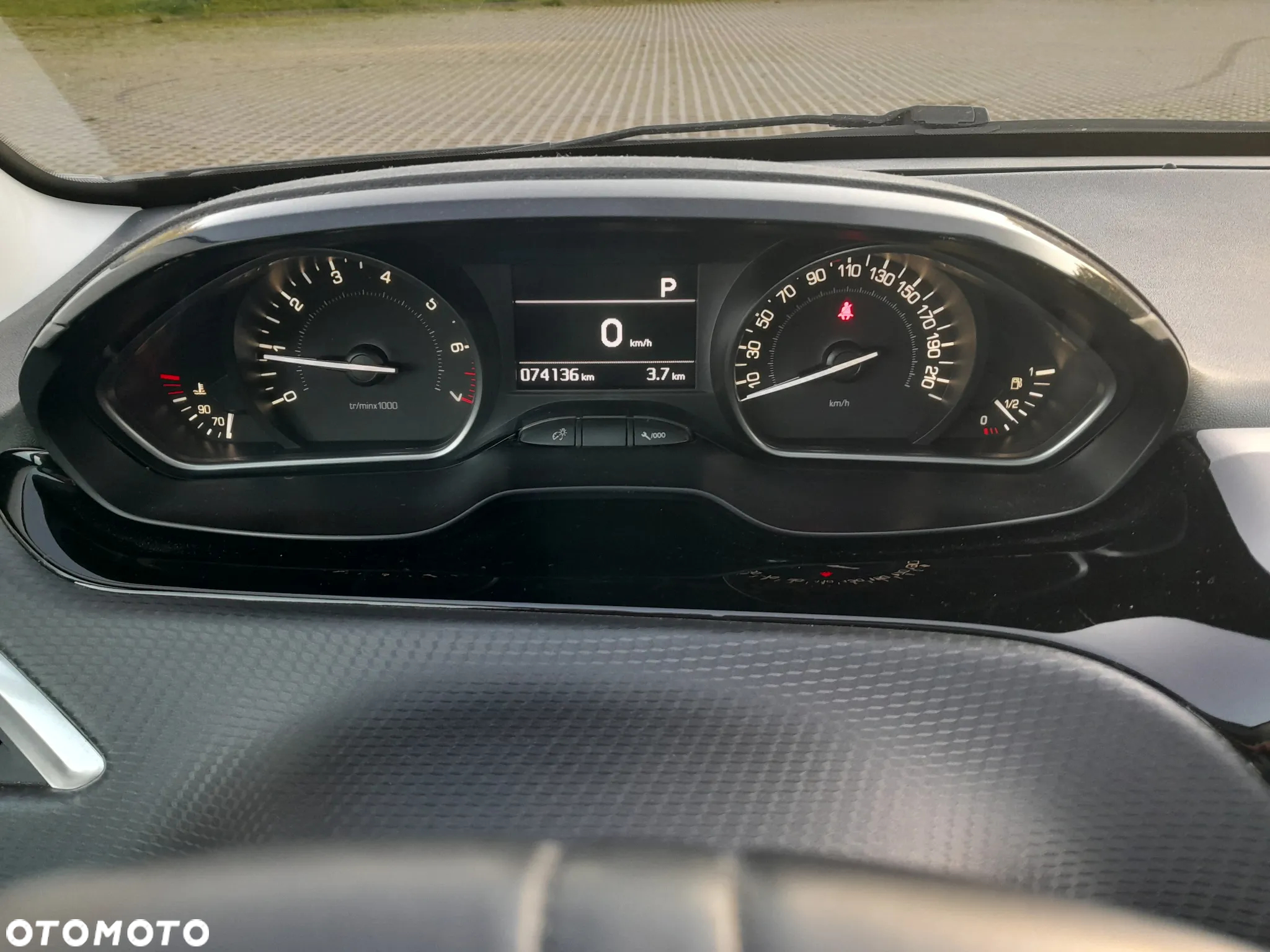 Peugeot 208 - 20