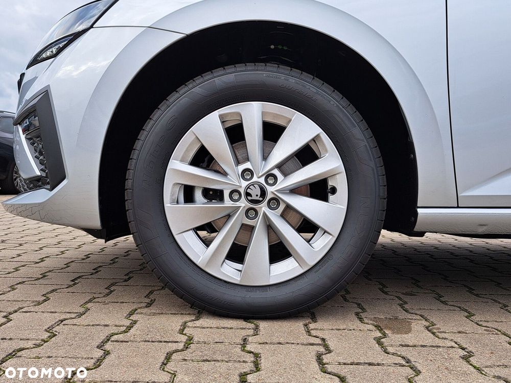 Skoda Scala 1.5 TSI Edition 130 DSG - 9