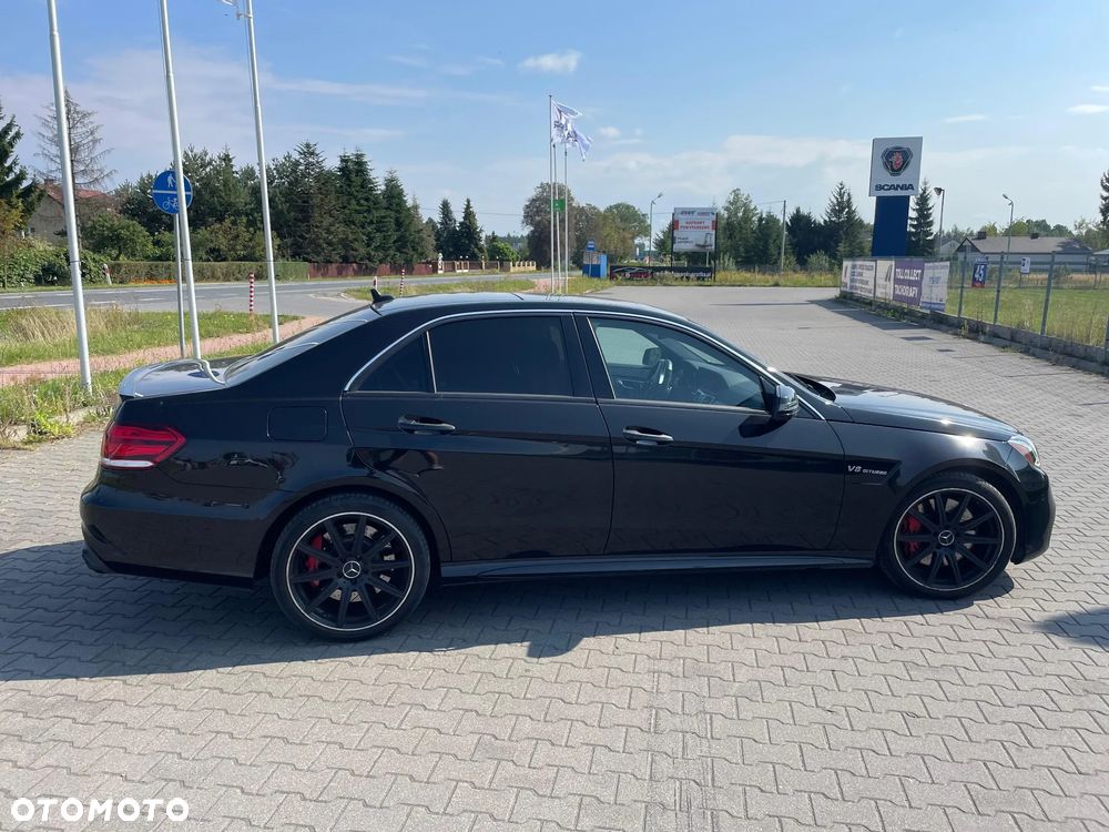 Mercedes-Benz Klasa E 63 AMG S 4-Matic - 10