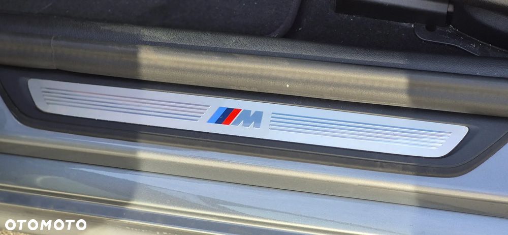 BMW Seria 5 520d xDrive Touring M Sport Edition - 13