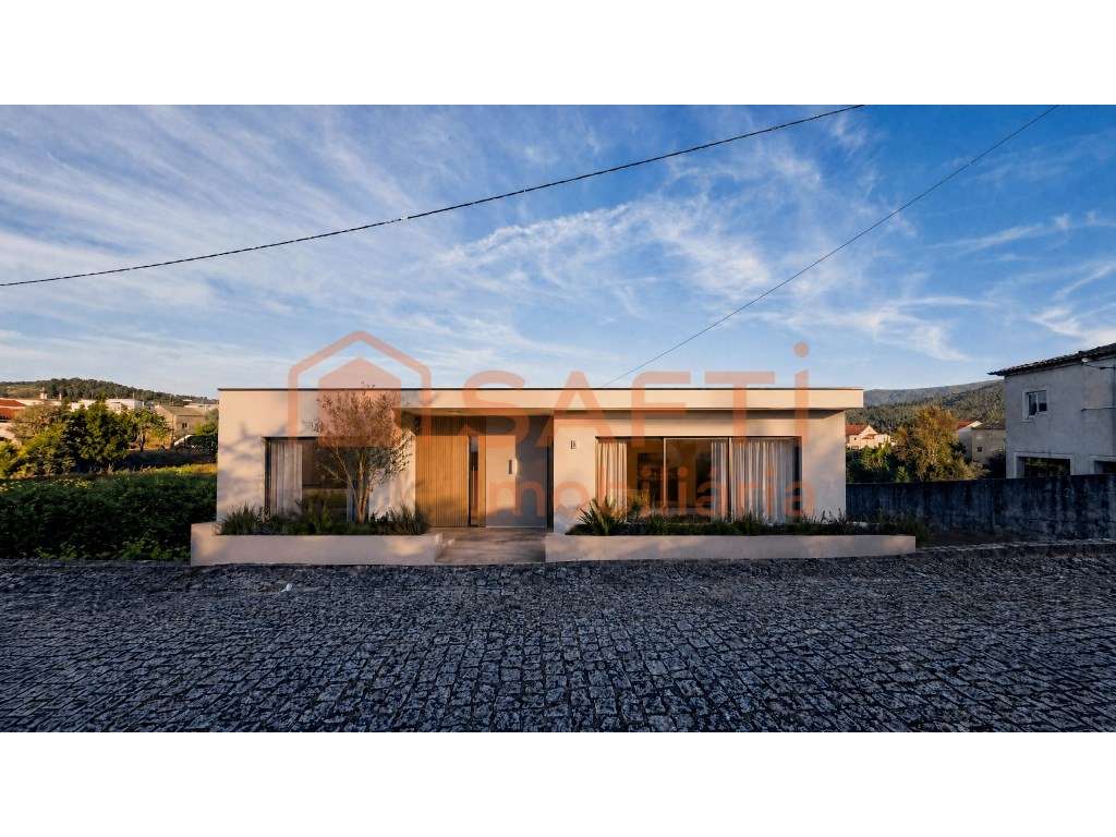 Terreno com 278 m2 em Oleiros - Grande imagem: 4/13