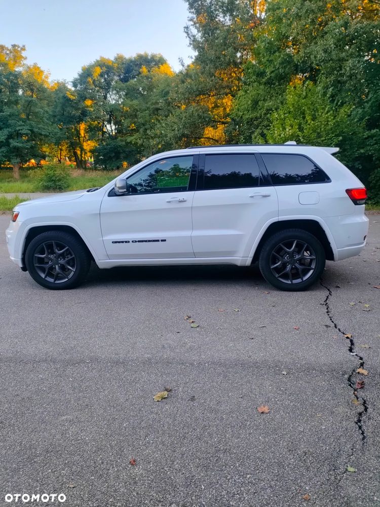 Jeep Grand Cherokee - 8