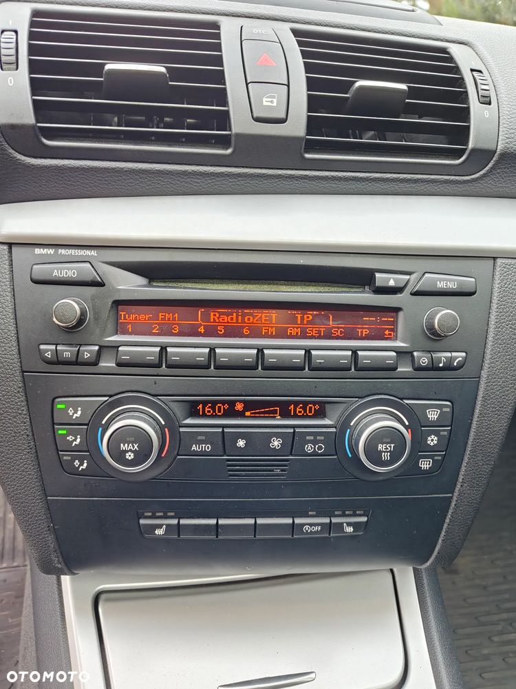 BMW Seria 1 116i - 11