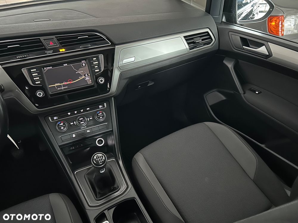 Volkswagen Touran 1.6 TDI BMT Trendline - 21