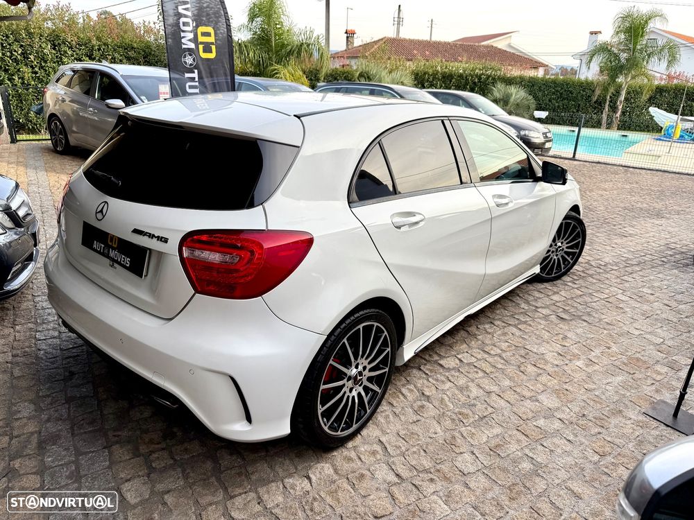 Mercedes-Benz A 180 d AMG Line - 2
