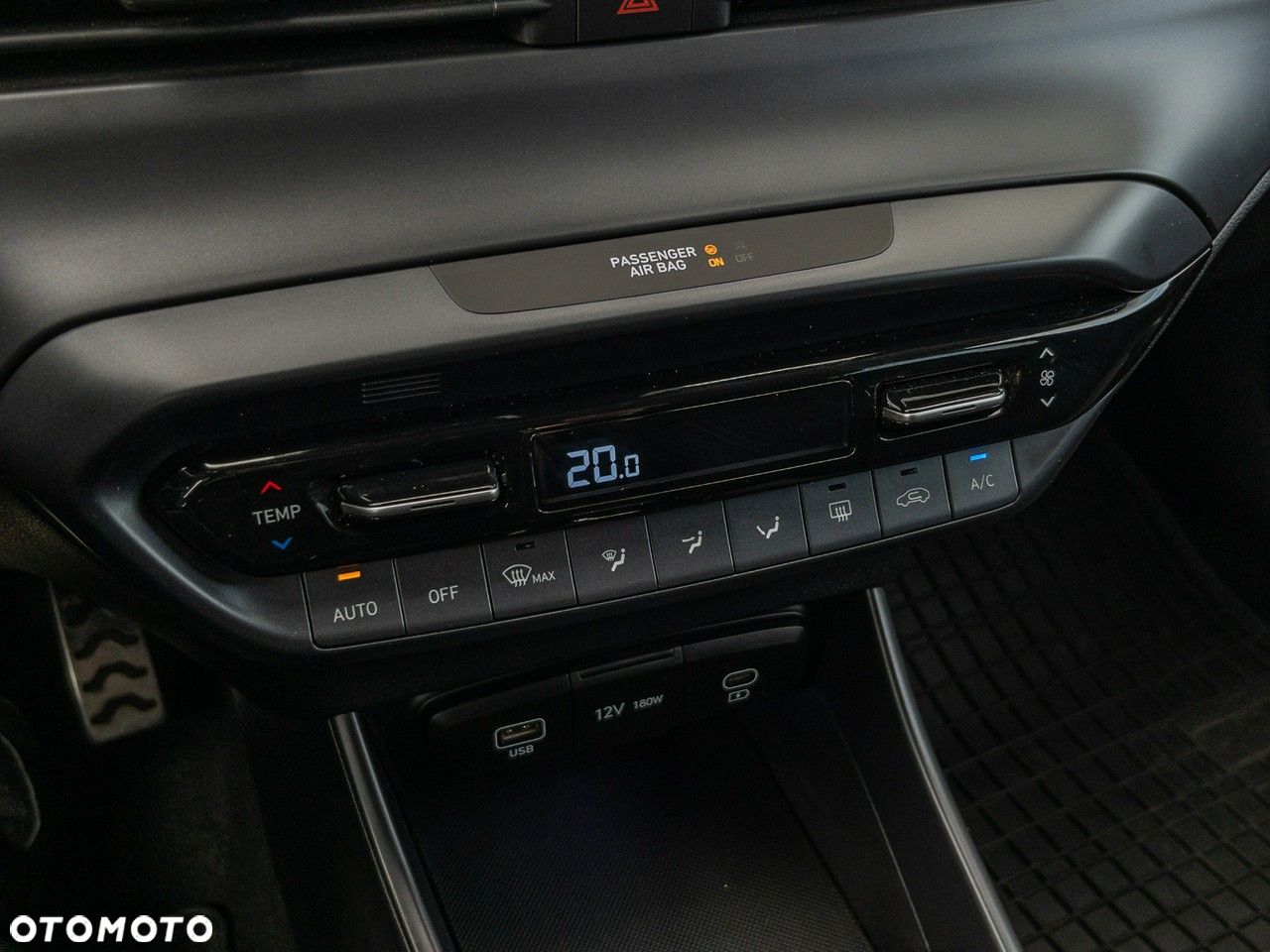 Hyundai Bayon - 24