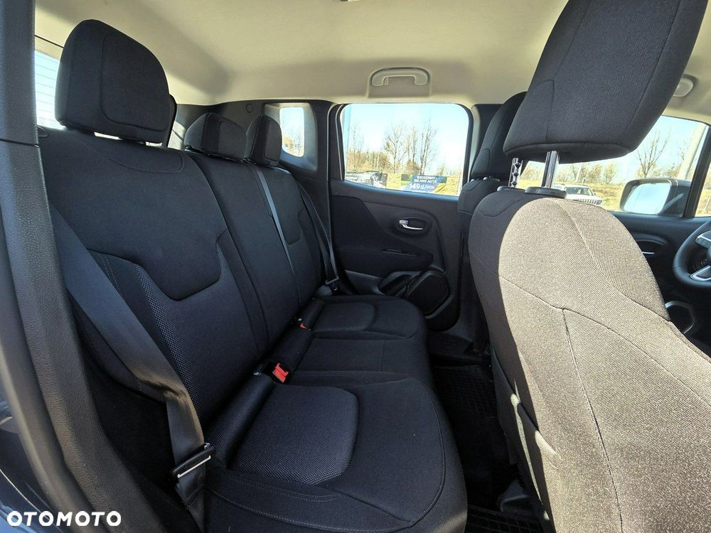 Jeep Renegade - 10
