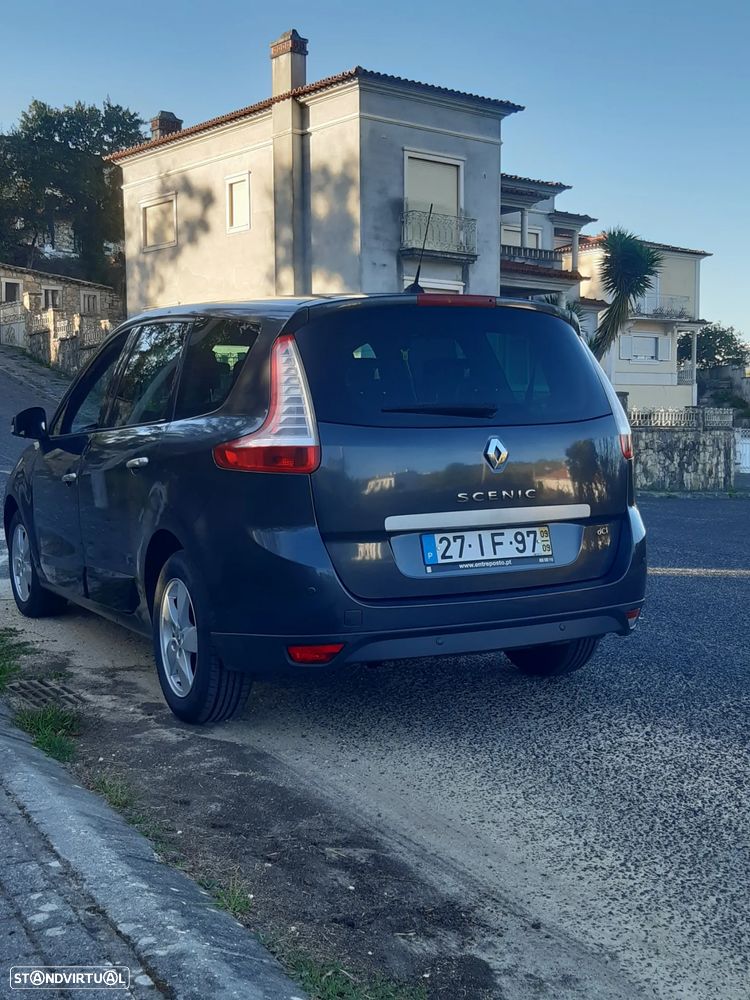 Renault Grand Scénic - 2