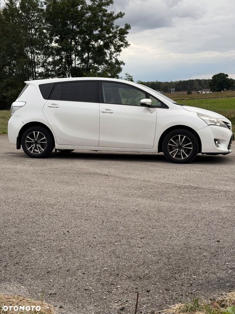 Toyota Verso 2.0 D-4D 7-Sitzer Life - 4