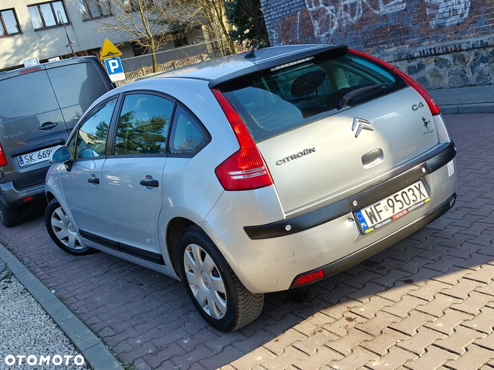 Citroën C4 1.4 16V Impress - 31