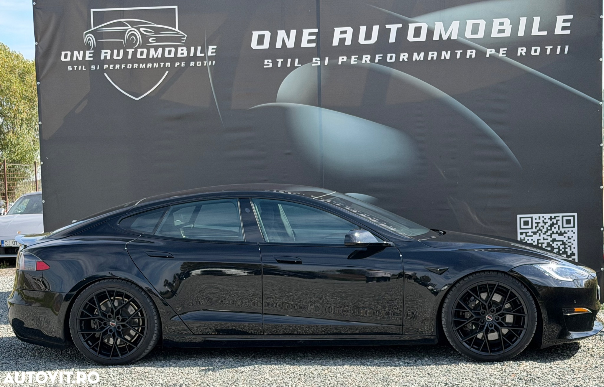 Tesla Model S Plaid - 7