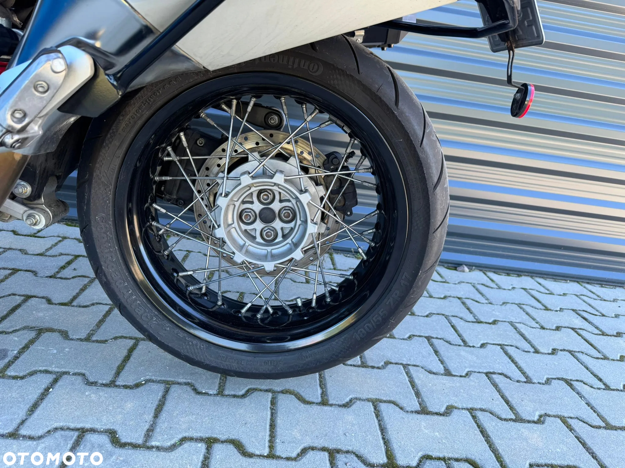 Moto Guzzi Stelvio - 14