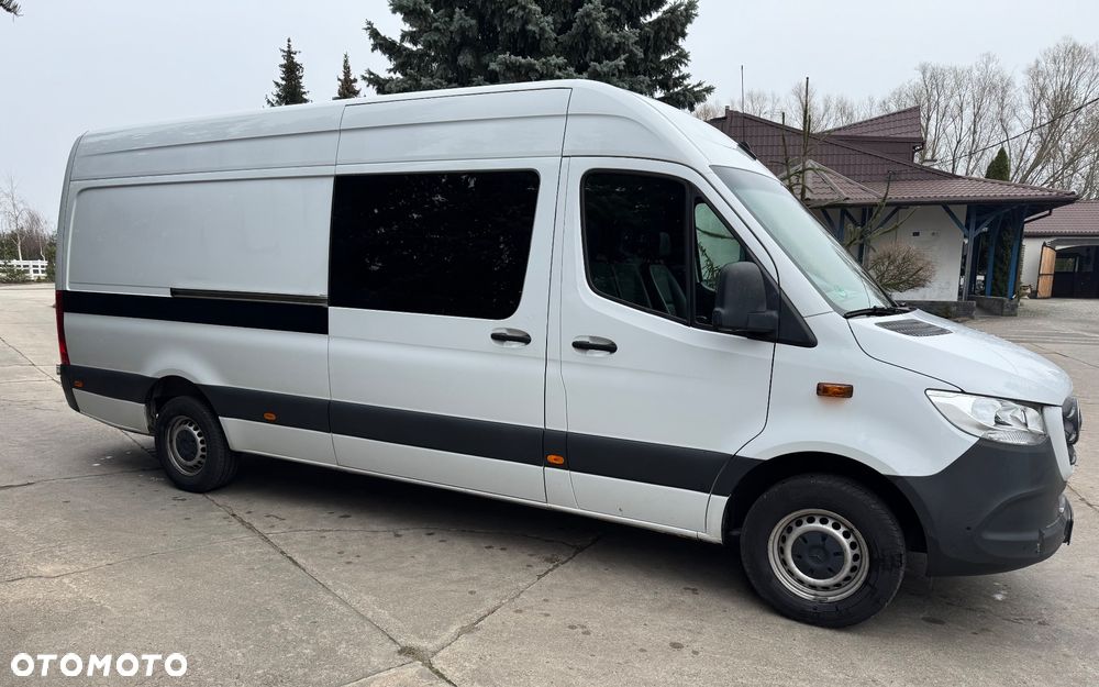 Mercedes-Benz Sprinter - 4