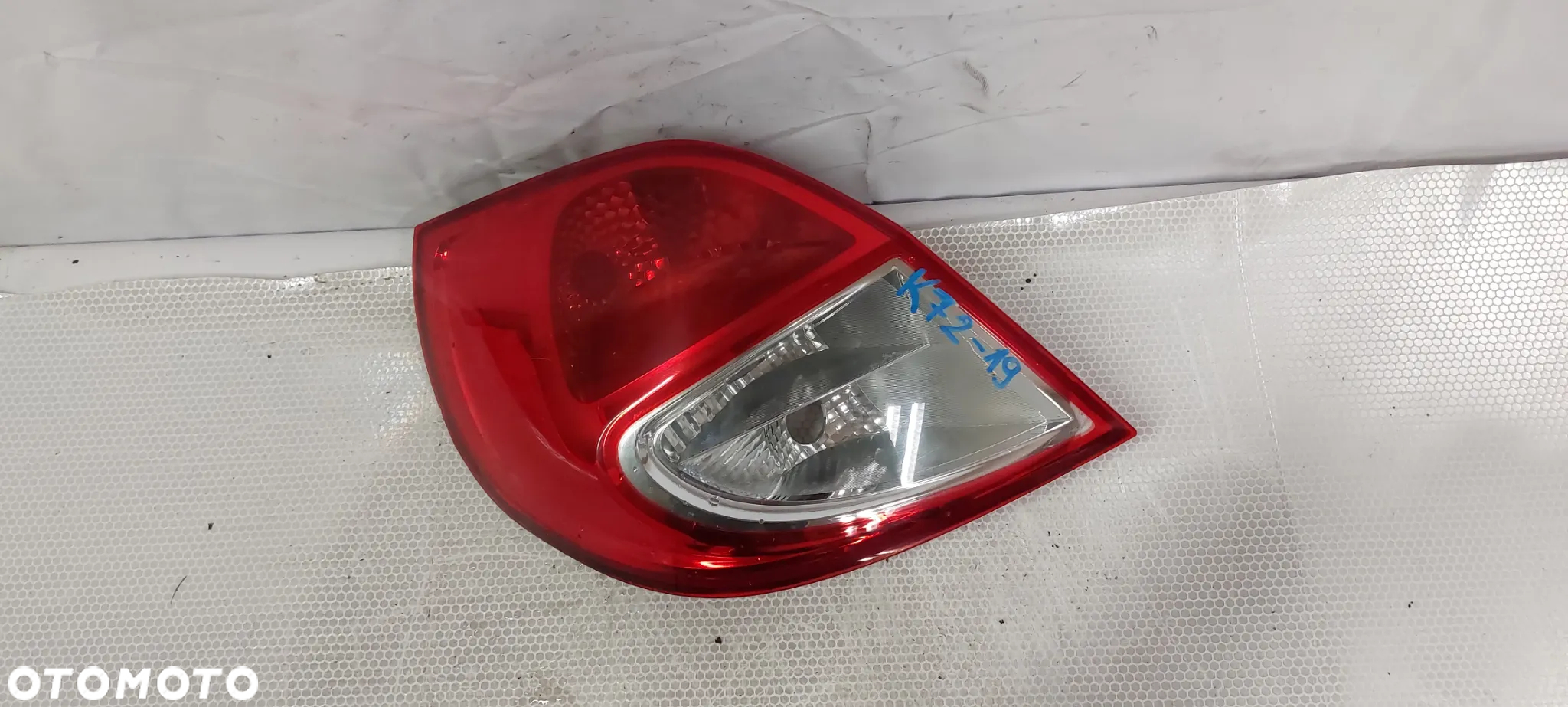 .  LAMPA TYL TYLNA LEWA RENAULT CLIO 3 LIFT HB - 2