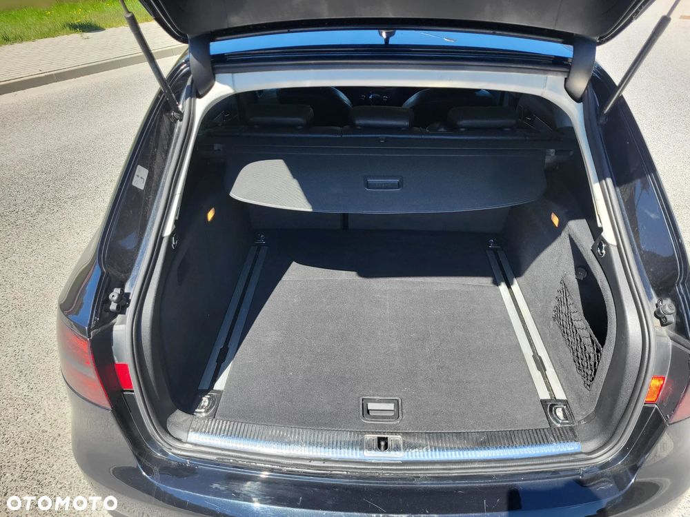 Audi A4 Avant - 22