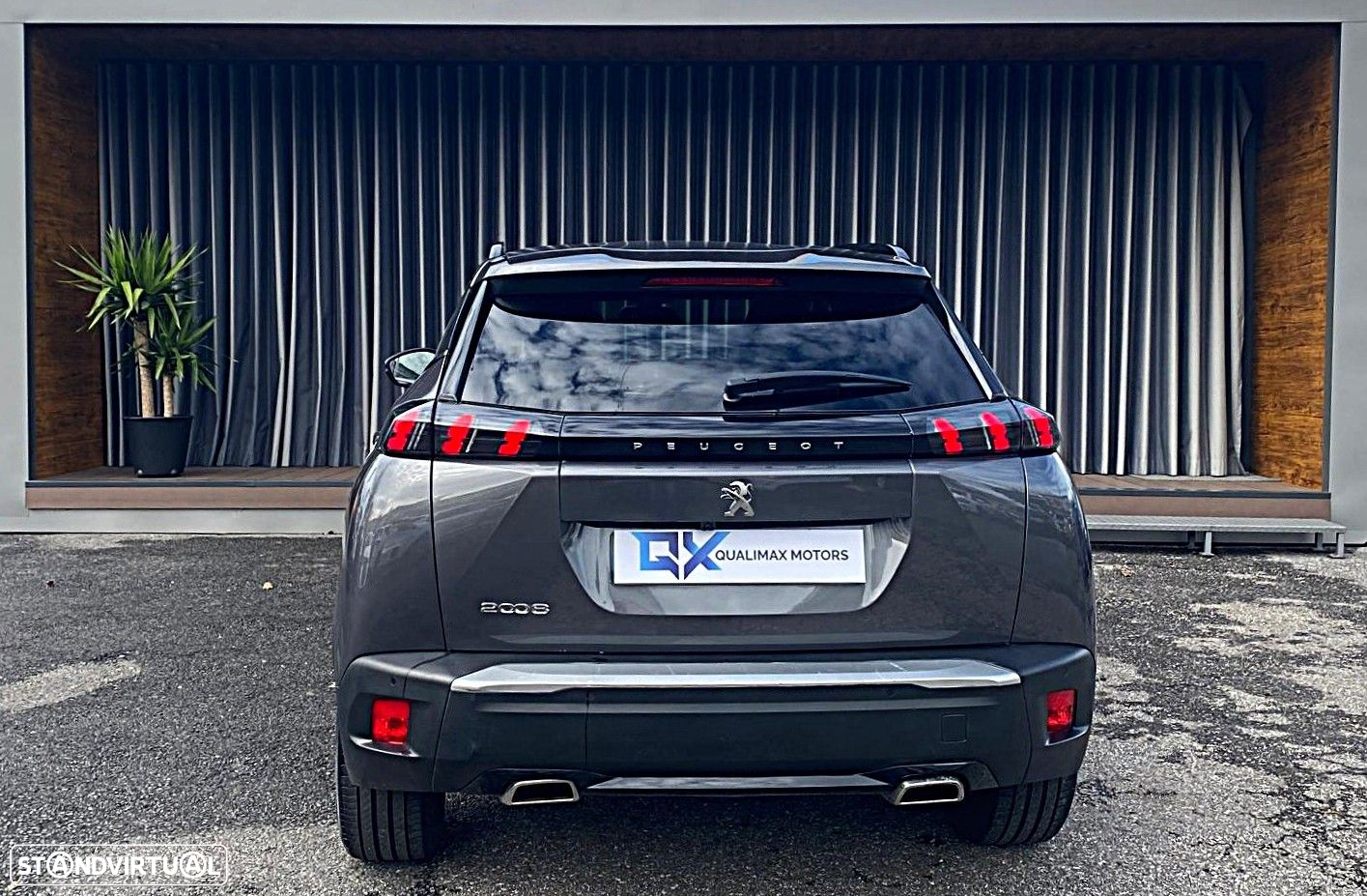 Peugeot 2008 1.2 PureTech Allure EAT8 - 5