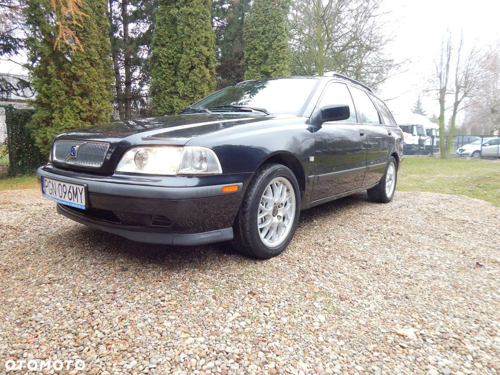 Volvo V40 2.0 Elegance - 2