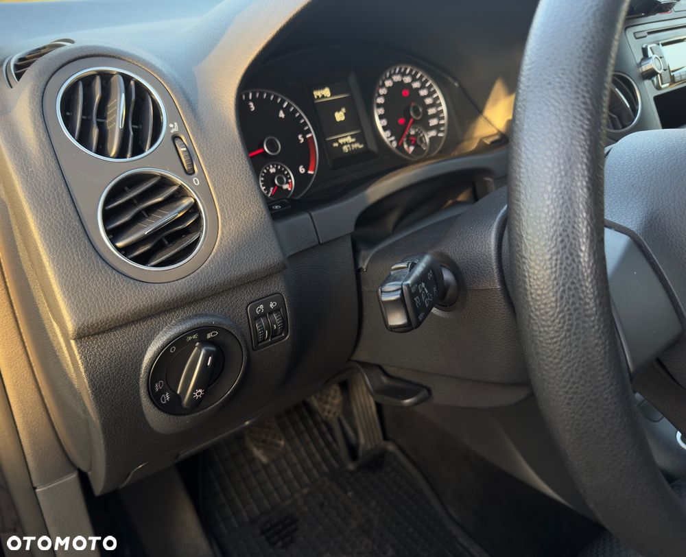 Volkswagen Golf Plus 1.6 TDI DPF BlueMotion Technology Trendline - 18