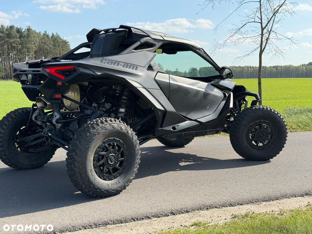 Can-Am Maverick - 6