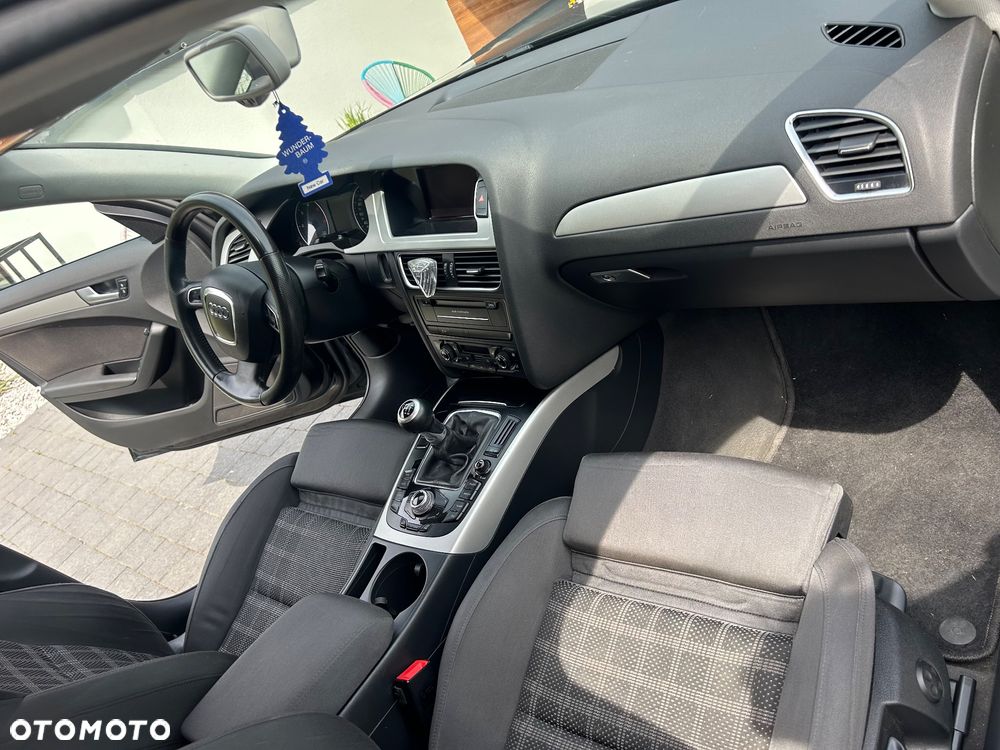 Audi A4 Avant 2.0 TDI - 20