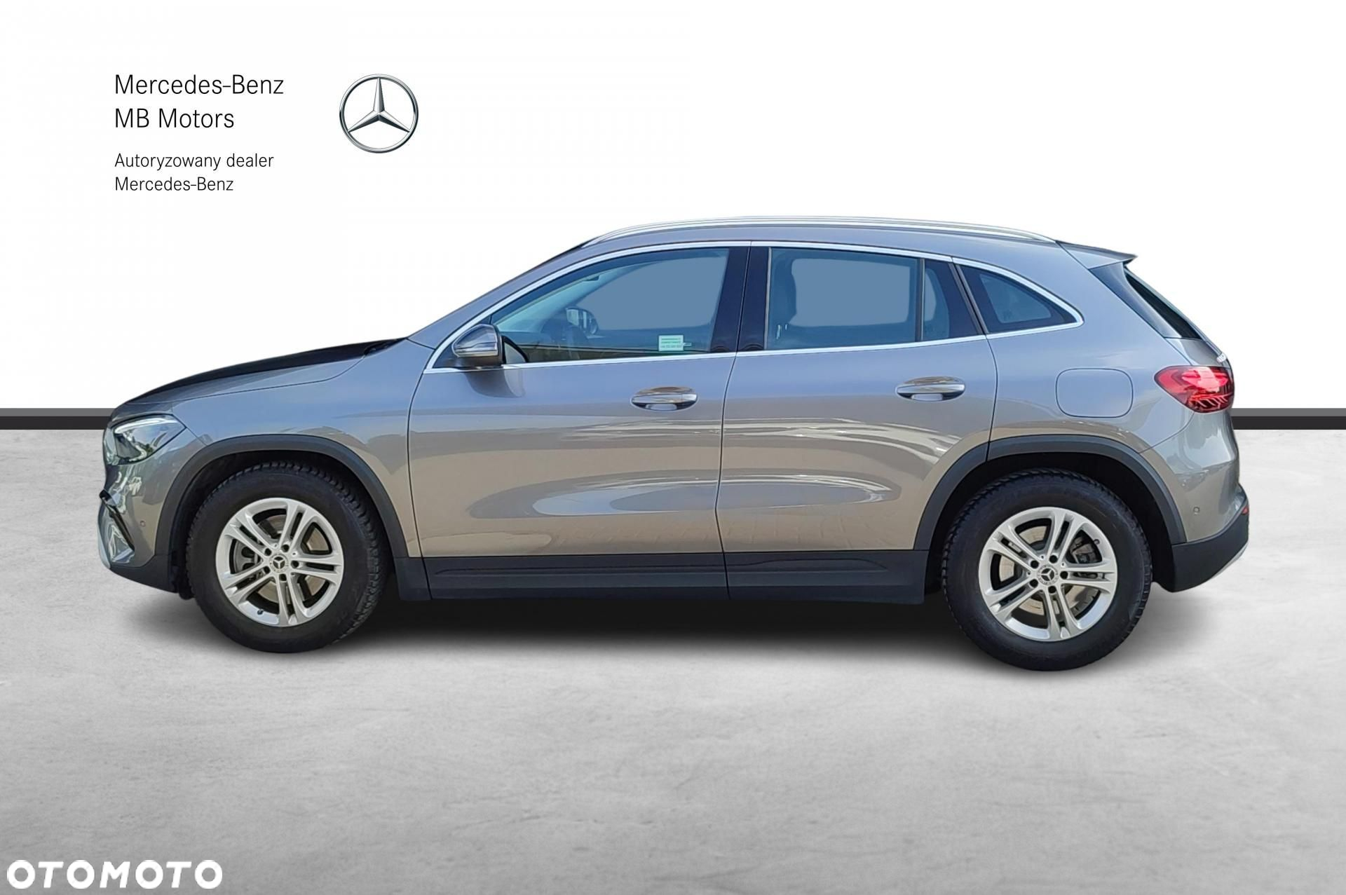 Mercedes-Benz GLA - 2