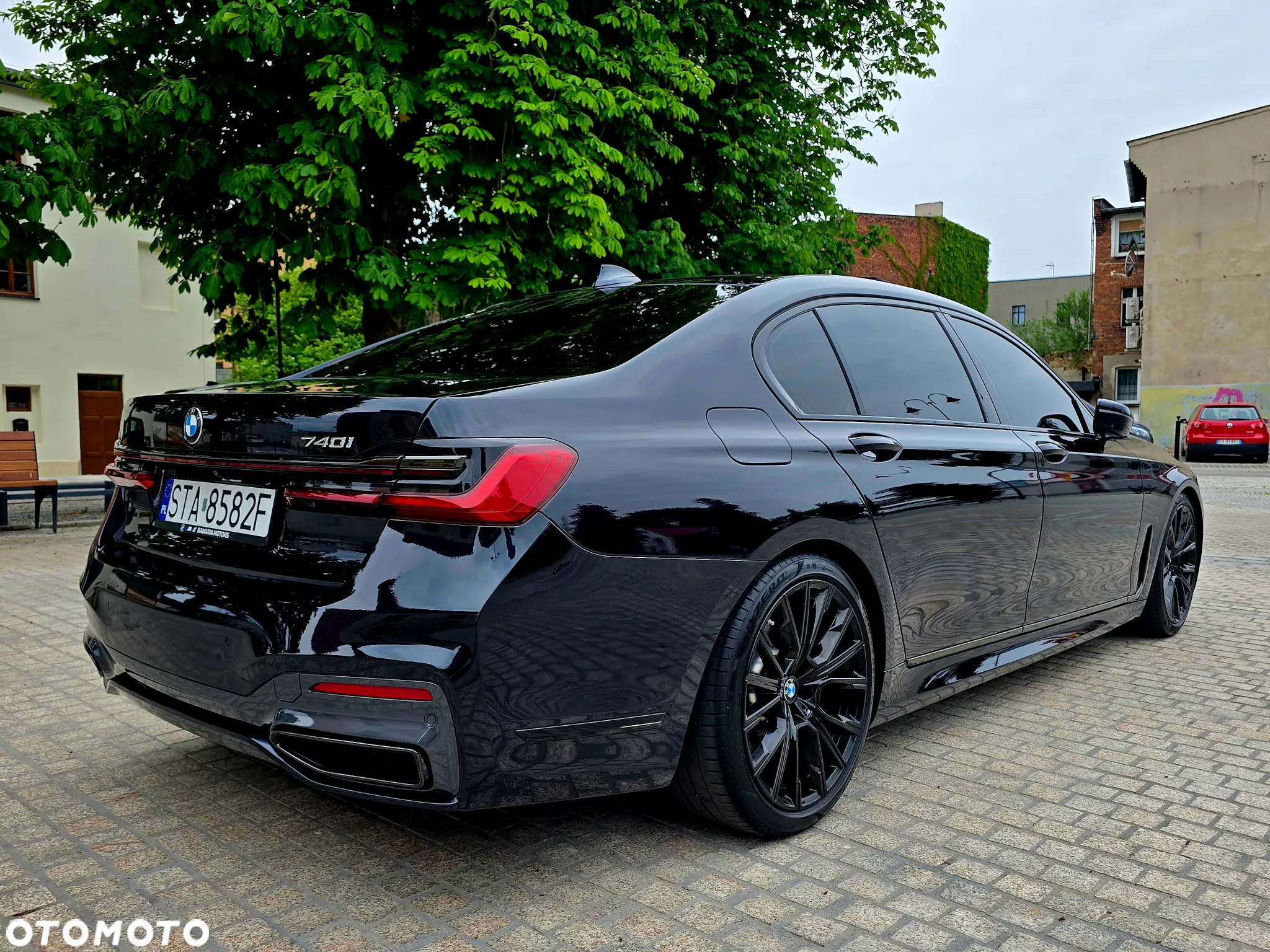 BMW Seria 7 740i - 13