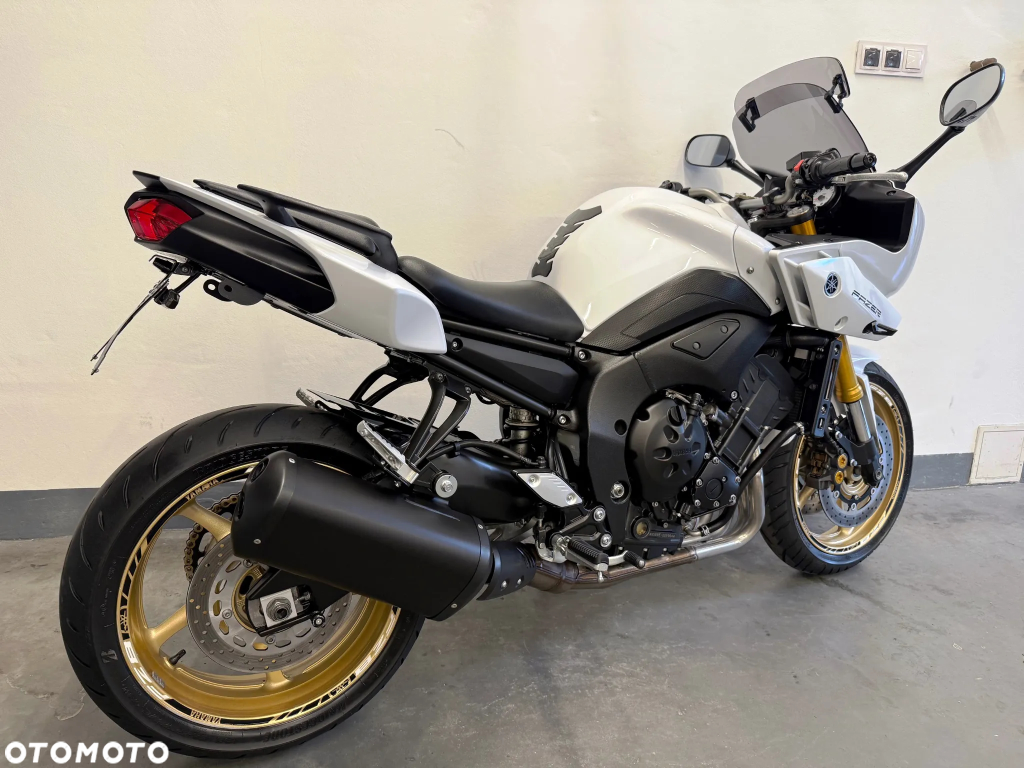 Yamaha FZ8 - 3