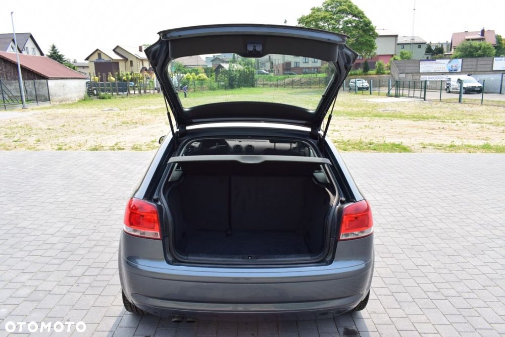 Audi A3 1.9 TDI Attraction - 11