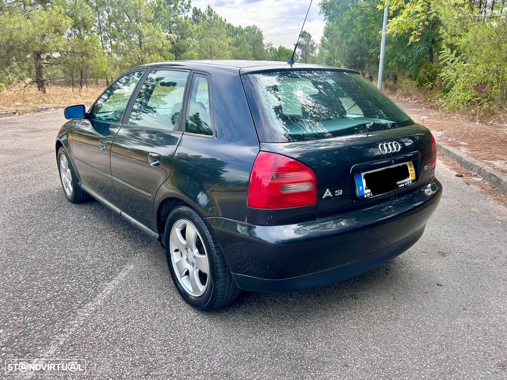 Audi A3 1.8 Sport Turbo - 3
