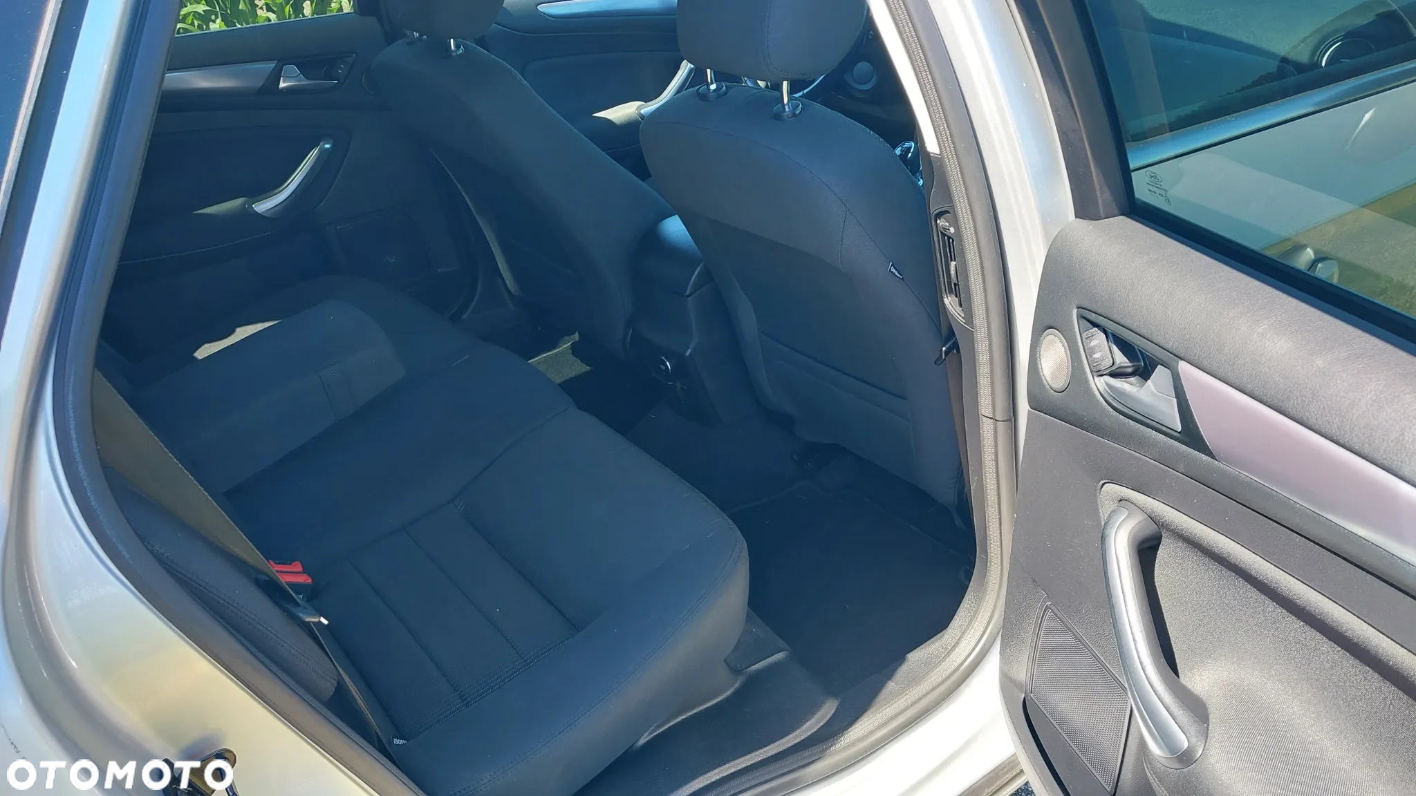 Ford Mondeo Turnier 2.0 TDCi Titanium - 12