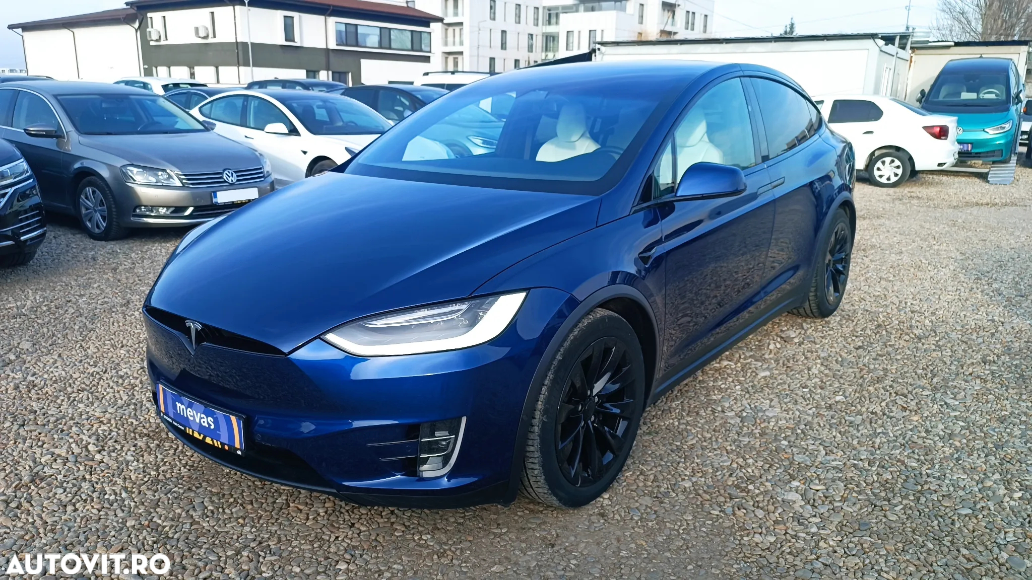 Tesla Model X - 2