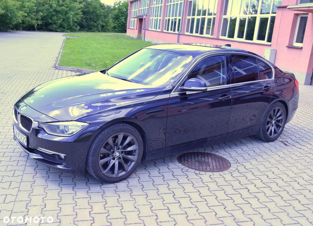 BMW Seria 3 320d Efficient Dynamic Edition Luxury Line - 11