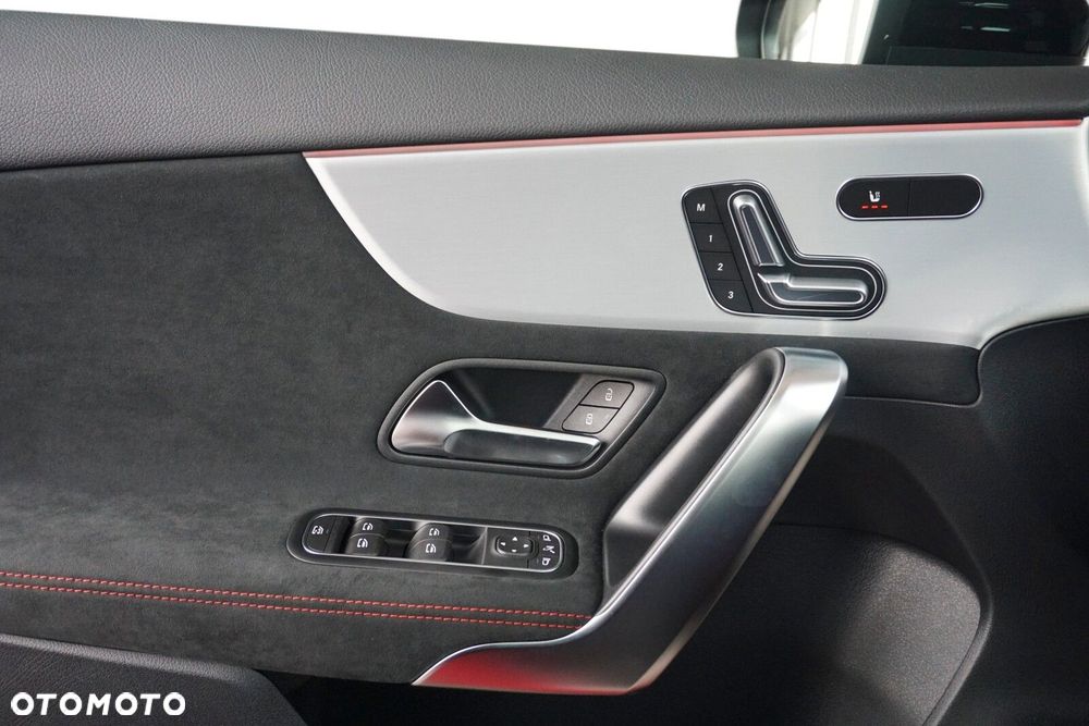 Mercedes-Benz A-Class 2026 photo 4