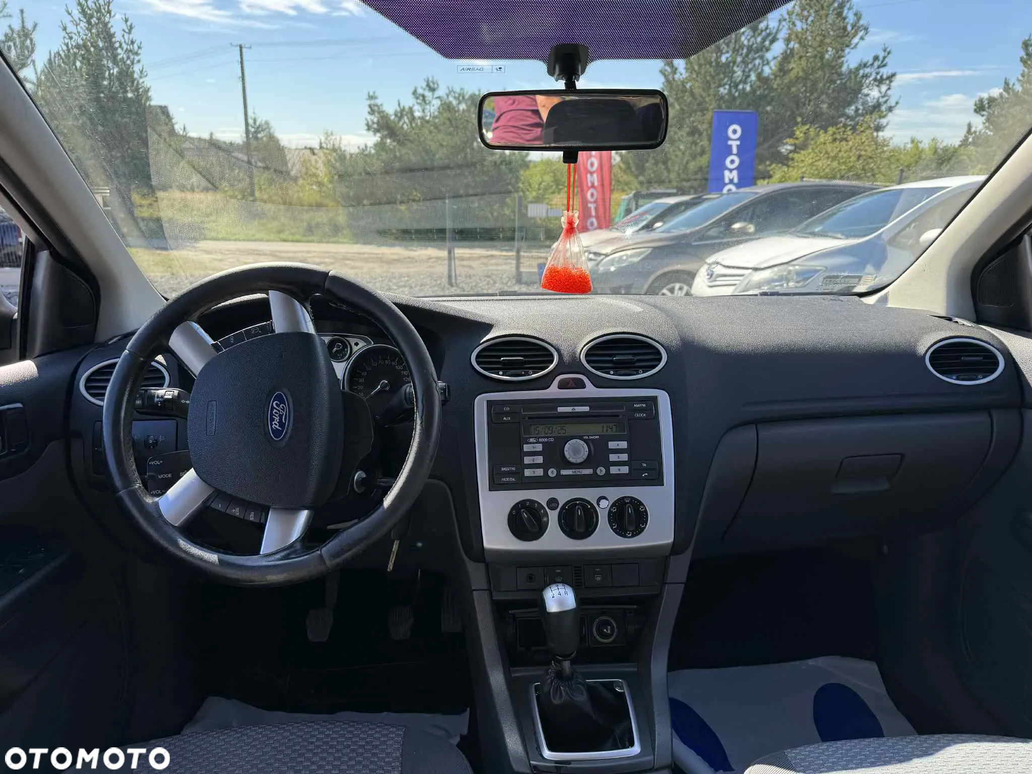 Ford Focus 1.6 TDCi Ambiente - 17