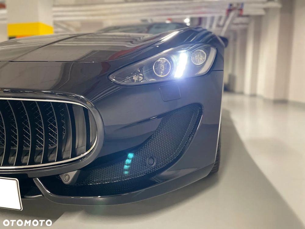 Maserati GranTurismo S Automat - 8