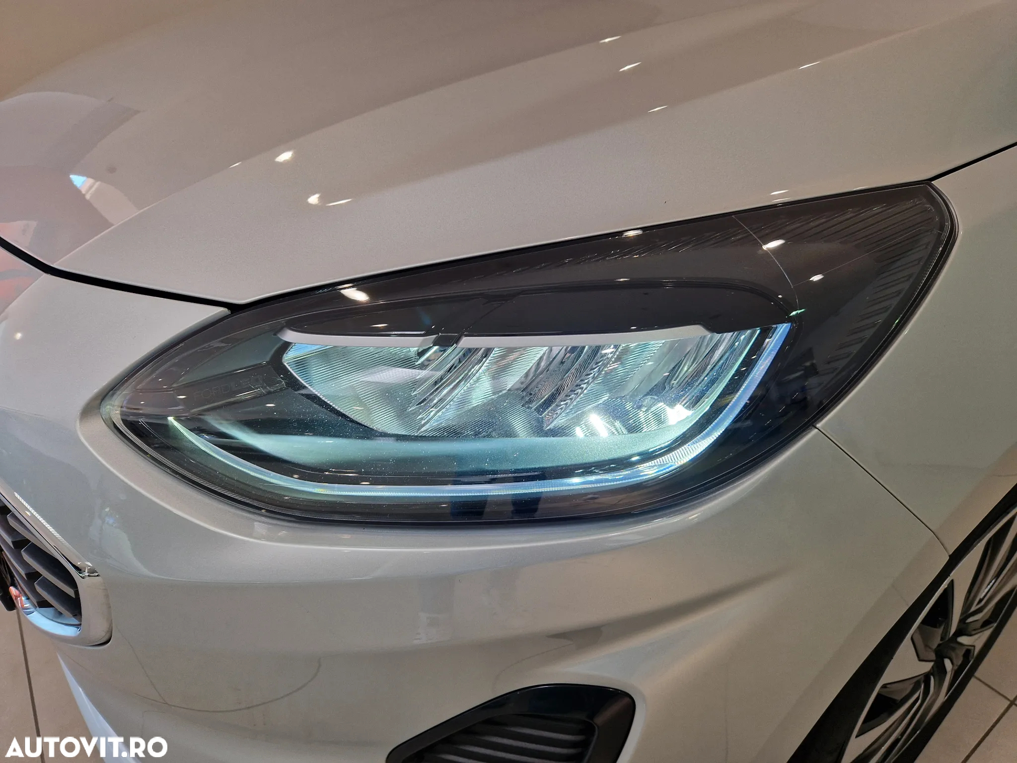 Ford Fiesta 1.0 EcoBoost 7DCT mHEV Titanium - 9