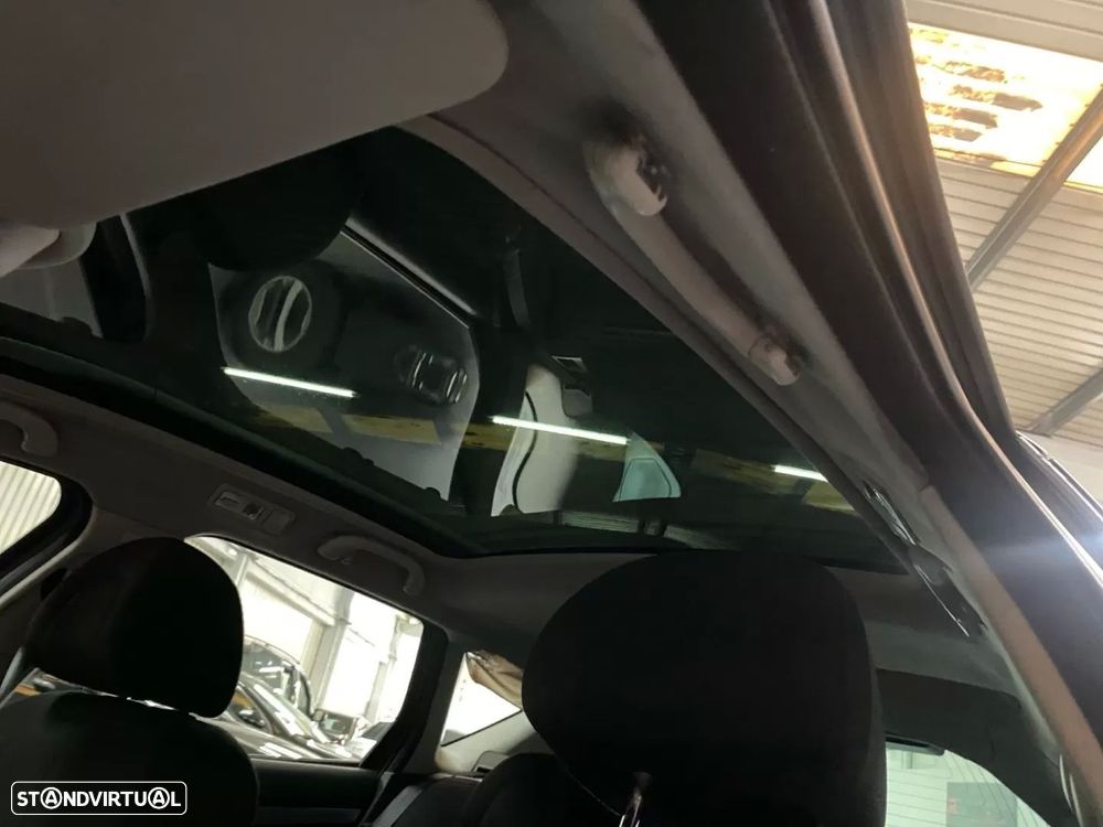 Peugeot 407 SW 1.6 HDi Navteq - 15