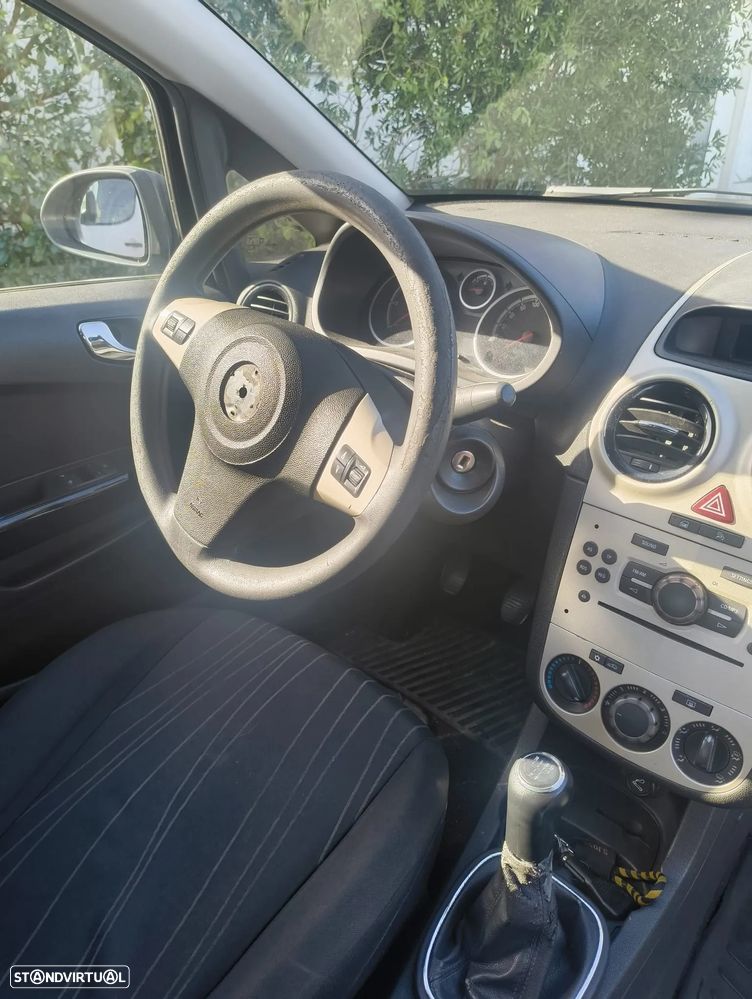 Opel Corsa 1.3 CDTi Enjoy - 8