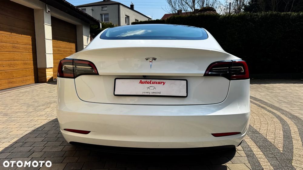 Tesla Model 3 Standard Reichweite Plus Hinterradantrieb - 7