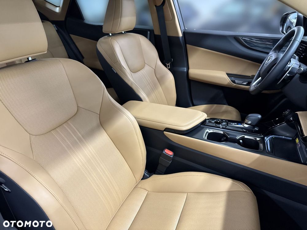 Lexus NX 350h Prestige AWD - 26
