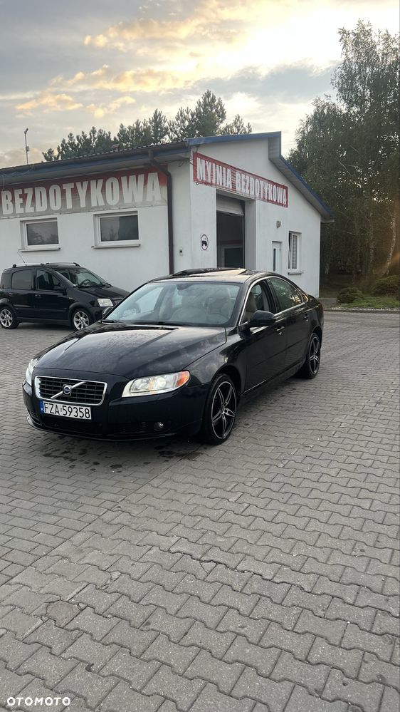 Volvo S80 - 1