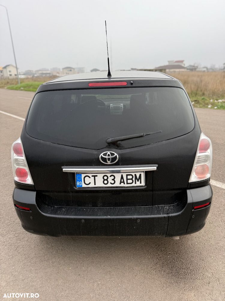Toyota Corolla Verso 2.2 D-4D Sol Plus - 6