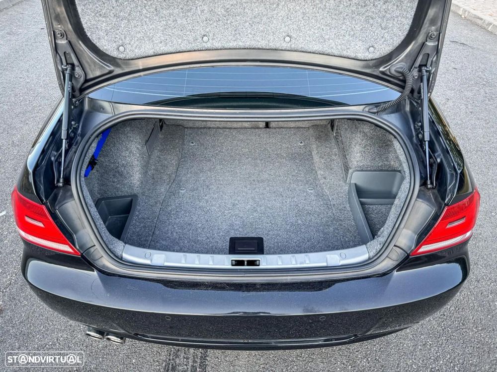 BMW 320 d Coupe - 12