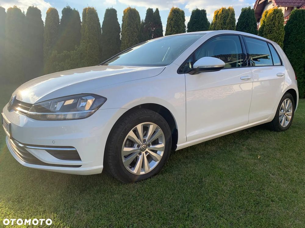 Volkswagen Golf - 1