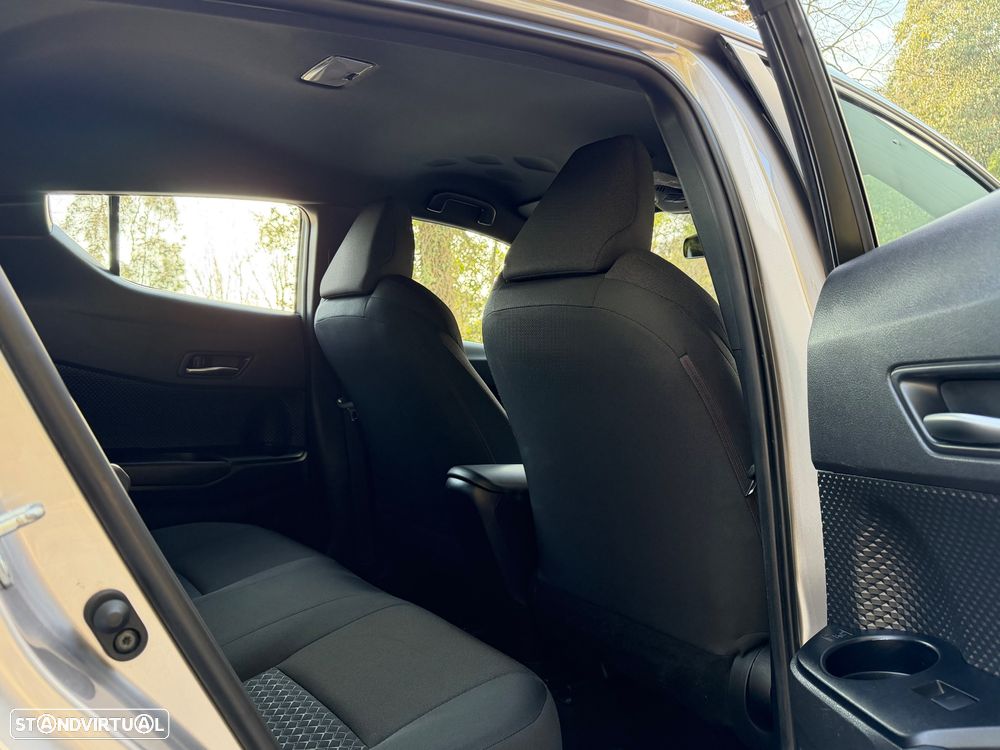 Toyota C-HR 1.8 HSD Comfort+P.Style - 52