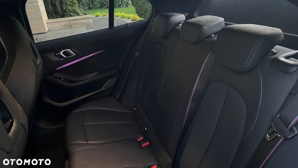 BMW Seria 1 120d xDrive M Sport - 14