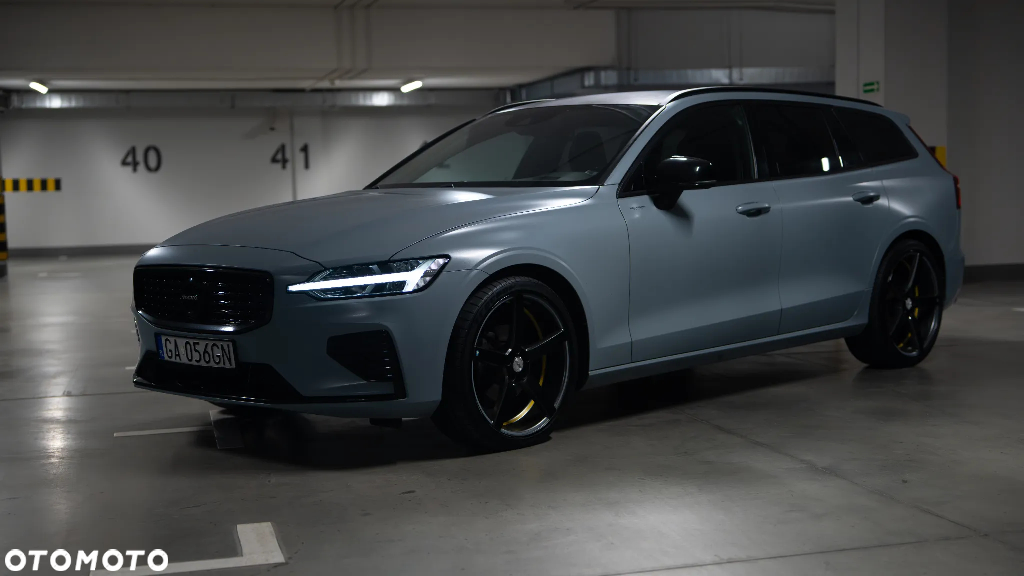 Volvo V60 D3 R-Design - 3