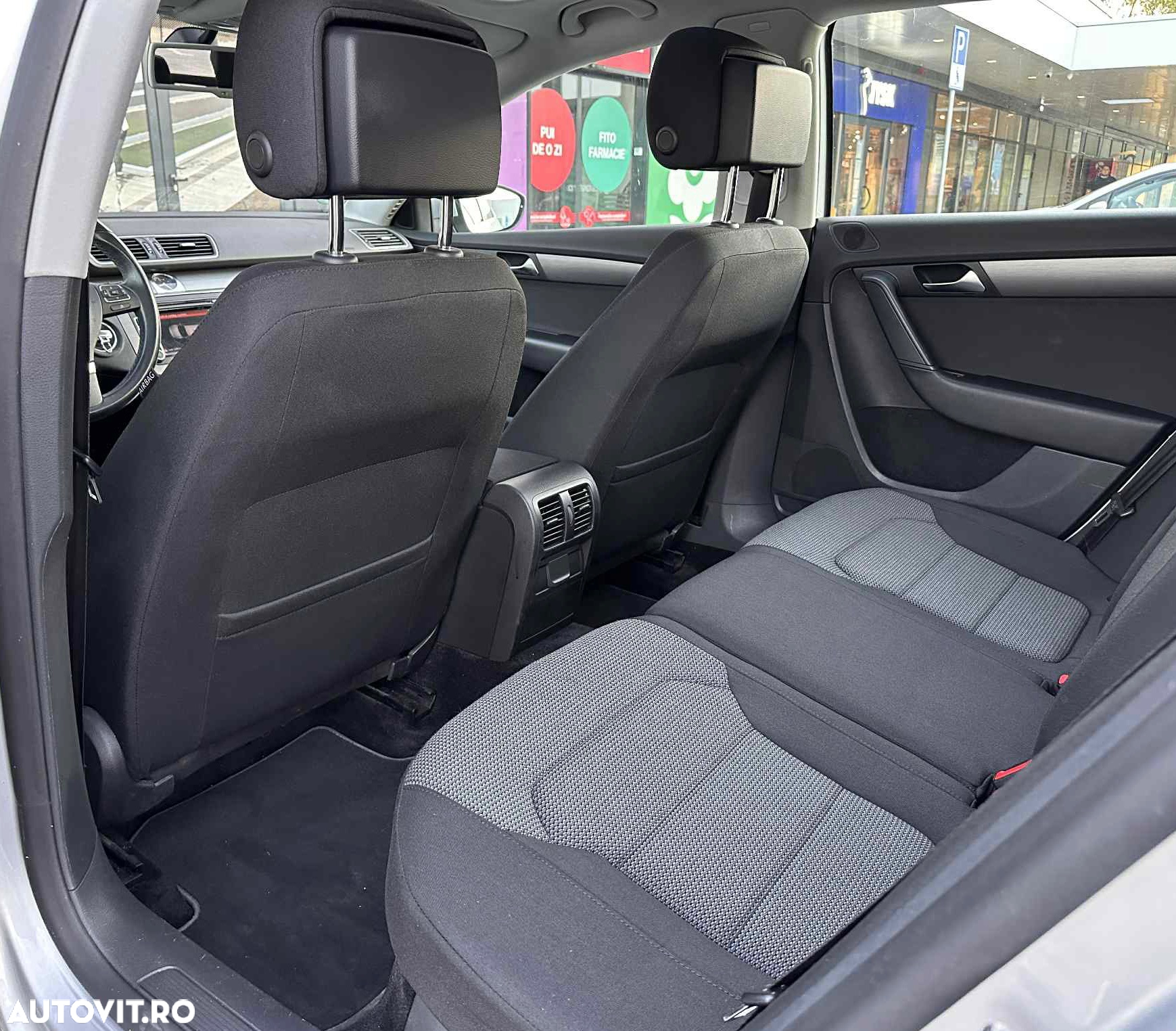 Volkswagen Golf 2.0 TDI BlueMotion Technology Highline - 6