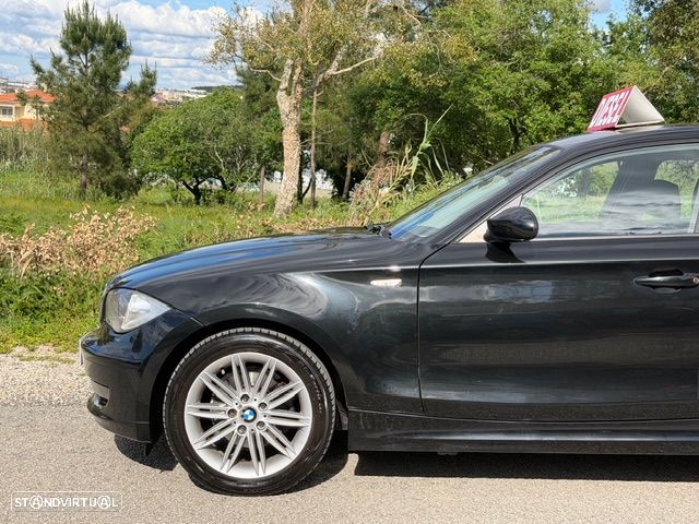 BMW 118 d DPF Edition Sport - 2