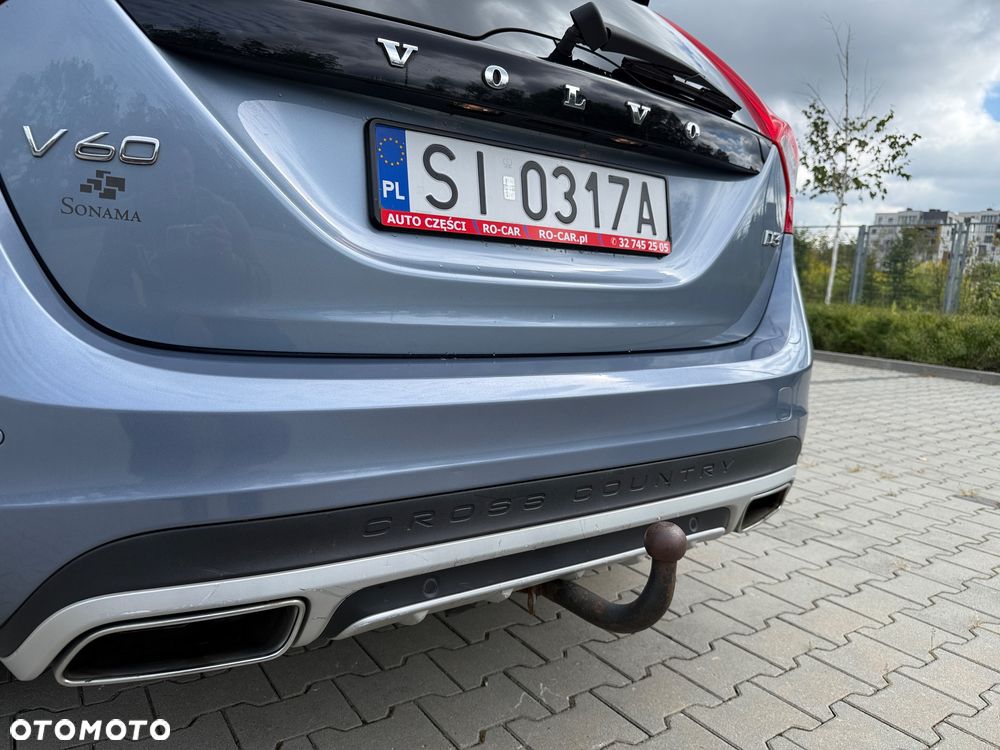 Volvo V60 Cross Country - 24